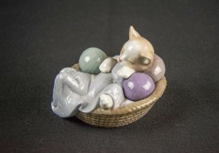 Nao By Lladro Porcelain Cat Kitten In Basket 1407 - Spain
