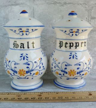 Vintage Royal Sealy Heritage Blue Onion Scrollwork Ceramic Salt & Pepper Shakers