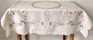 Vintage Madeira Floral Pretty Hand Embroidered Cut Work Linen Tablecloth No.  102 2