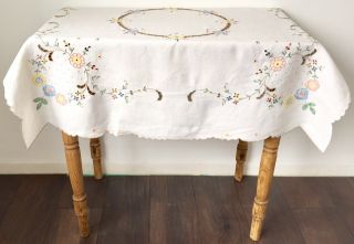 Vintage Madeira Floral Pretty Hand Embroidered Cut Work Linen Tablecloth No.  102 3