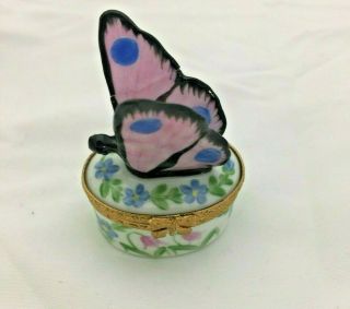 Limoges France Peint Main Blue Butterfly On Floral Box Trinket Box 14 - 3c