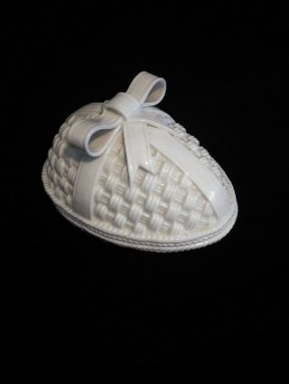 Sybil Connolly For Tiffany And Company Basket Weave Egg Trinket Box