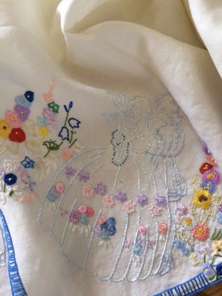 Vintage Hand Embroidered CRINOLINE LADY Tablecloth - DETAIL 109 X 80 Cm 4