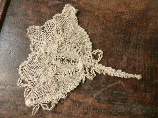 ANTIQUE FRENCH HANDWORKED LACE APPLIQUE MOTIF 4