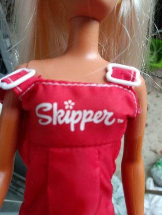 Vintage Mattel Barbie doll 1995 Teen Skipper in outfit 5