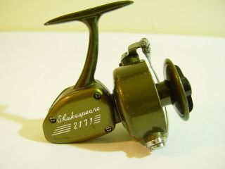 Vintage Classic Tackle Shakespeare Model 2171 Spinning Fishing Reel
