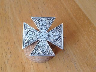 Vintage Antique Victorian Style White Metal Pin Brooch Floral Costume Jewellery