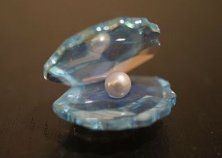 Swarovski Shell With Pearl,  Light Blue Figurine