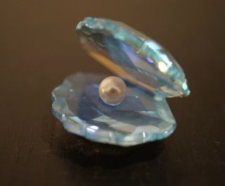 Swarovski Shell With Pearl,  Light Blue Figurine 2