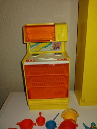 Vintage Barbie Dream Furniture KITCHEN Stove Refrigerator & Accessories 2