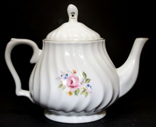 Royal OAK Teapot White Porcelain Chinese Tea Pot Teapot with Lid Floral Design 4