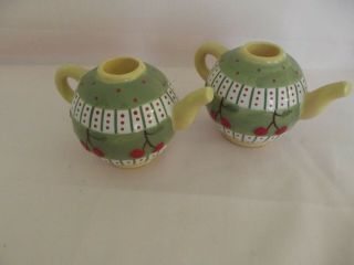 Set of 2 1998 Mary Engelbreit Teapot Candle Holders Green Yellow Cherries EUC 2