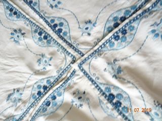 Vintage Hand Embroidered Tablecloth Blue & White 45/46 " Square