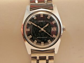 Vintage Timex Wind - Up Wrist Watch - Silver Tone w/ Black Dial - Calendar Date 3