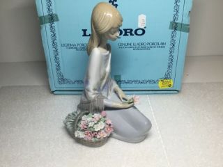 Lladro Collector Society 1988 Flower Song Girl Gloss Finish Figurine 7607