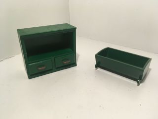 Vintage 1985 Dollhouse Miniatures Green Plastic Epoch Cradle & Dresser 8