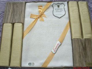 Boxed Vintage Etamine Irish Linen Damask Tablecloth & 4 Napkins (erinore Reg)