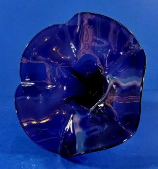 ABSOLUTELY STUNNING PURPLE HAND BLOWN ART GLASS VASE - FLOWER SHAPED - FLAWLESS 5
