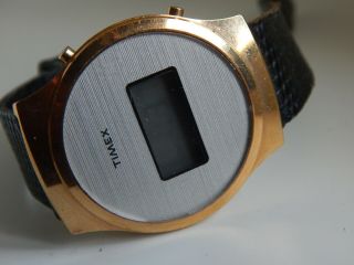 Timex Gents Vintage L.  C.  D Digital Watch