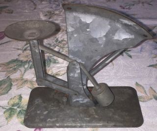 Vintage The Oakes MFG.  Co.  Galvanized Metal Egg Scale 3