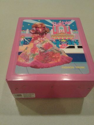 Mattel Barbie Fashion Trunk Doll And Wardrobe Case Pink 1989