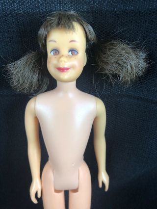 Vintage 1965 Brunette Scooter Barbie Doll Skipper Friend 1040