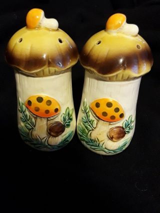 Vintage Sears Merry Mushroom/salt & Pepper Shakers/merry Mushroom/vintage Shaker