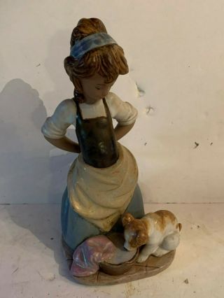 Lladro Gres Figurine Girl W/dog Eating Bathing Retired Daisa 1978 9 1/2 Inches