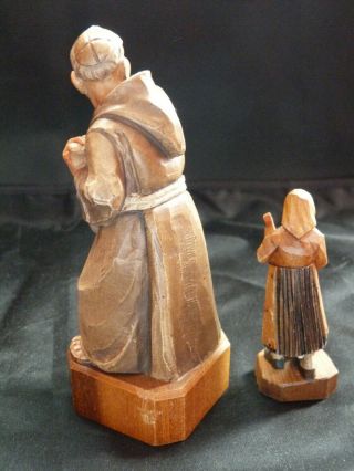 x2 Vintage ANRI Carved Wooden Figures Monk w/ Beer Mug (L) & Woman w/ Broom (Sm) 2