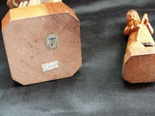 x2 Vintage ANRI Carved Wooden Figures Monk w/ Beer Mug (L) & Woman w/ Broom (Sm) 5