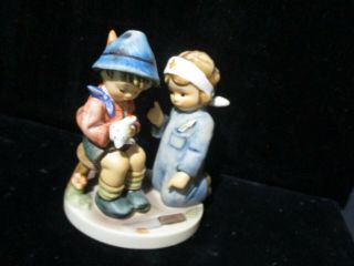 Hummel Goebel Figurine 376 Tmk 6 Little Nurse Made In Germany D212 Qq