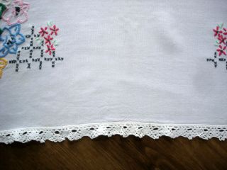 Vintage Hand Embroidered Garden Flowers Lace Edge Tablecloth 5