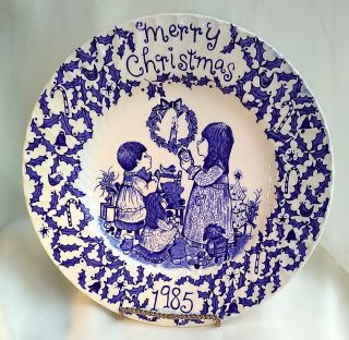 1985 Blue Royal Crownford Merry Christmas Plate Norma Sherman 8¾ " White Vtg