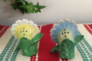 Vintage Made in Japan Anthropomorphic Flower Face Salt and Pepper Shakers MIJ 3
