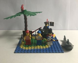 LEGO MiniFigs.  Vintage Pirates,  Imperial Guard,  Island Piece,  Raft,  Accessories 3