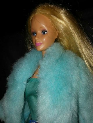Mattel Barbie Sleeping Beauty Barbie Fur Coat