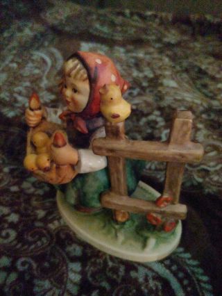 1971 vtg Hummel Goebel W Germany 385 girl with chickens/chicks figurine figure 2