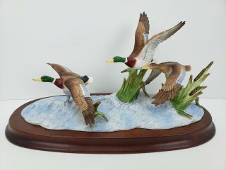 Flying Canadian Geese Ceramic Figurine Sculpture Andrea By Sadek 6638