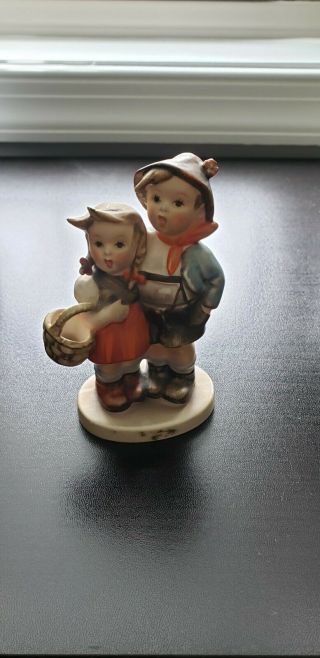 Goebel Hummel Figurine Vintage 94 3/0 Tmk3 Surprise Boy And Girl With Basket