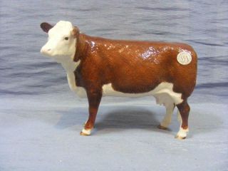 Border Fine Arts Porcelain Cattle Figure Hereford Cow