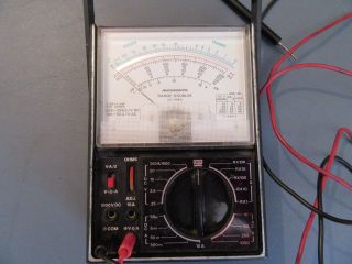 Micronta 22 - 204a Range Doubling Analog Volts/ohms/amps Multimeter