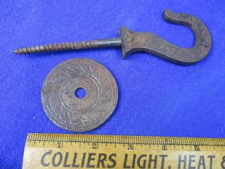 Antique Heavy Duty Cast Decorative Iron Hook With Back Plate (a9)
