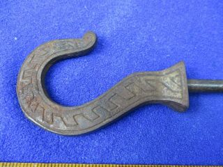 Antique Heavy Duty Cast Decorative Iron Hook with Back Plate (A9) 4