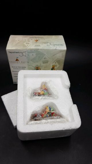 Department 56 Seasons Bay " Fun In The Snow " Village Accessory 53323