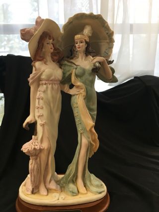La Verona Figurine Collectible