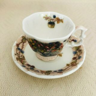Royal Doulton Brambly Hedge All Four Seasons Miniature Tea Cup & Saucer Set 4