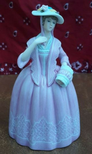 Lenox Porcelain Lady Figurine Marie Queen Anne Period Great Fashions History 11