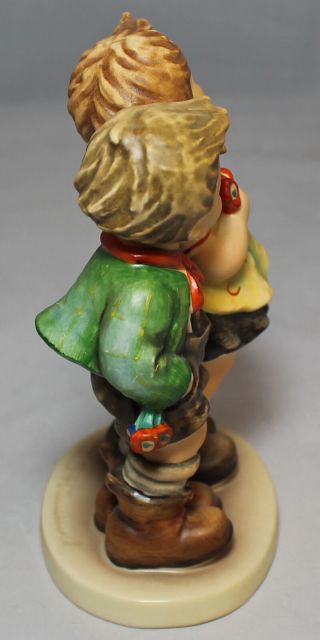 Hummel Figurine,  49/0 To Market (Boy and girl),  5.  5 ' H - NO BOX 4