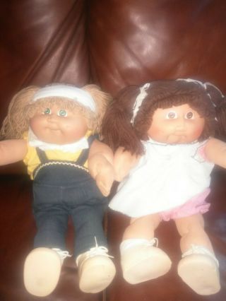 Cabbage Patch Kids Two Dolls Vintage 80 