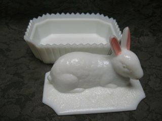 ANTIQUE EARLY ART MILK GLASS CHINA RABBIT ON NEST COVERED DISH 3